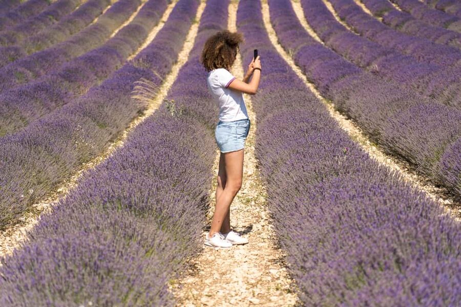 From Aix-en-Provence: Valensole Lavender Full-Day Tour - Sainte-Croix-du-Verdon and time beside the water