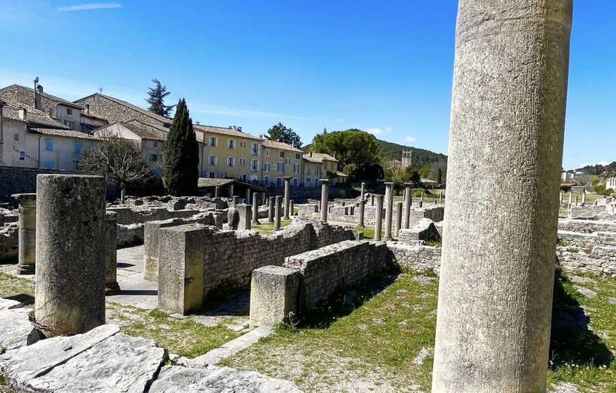 From Avignon: Roman Tour to Pont du Gard, Nîmes & Orange - Who should book this day trip?