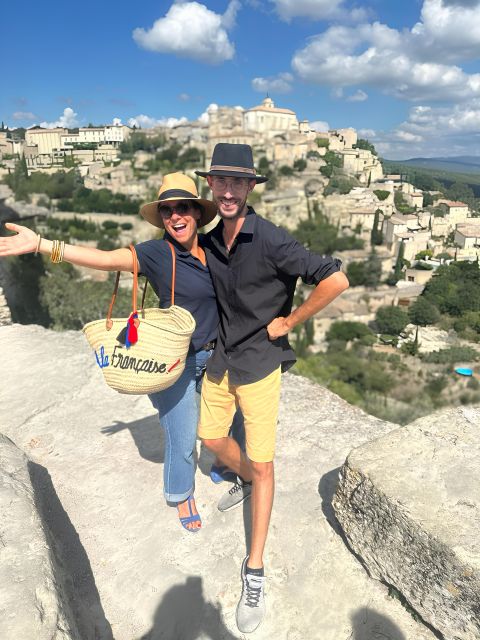 From Avignon: Villages in Luberon Half-Day Tour - Fontaine de Vaucluse and the Sorgue spring
