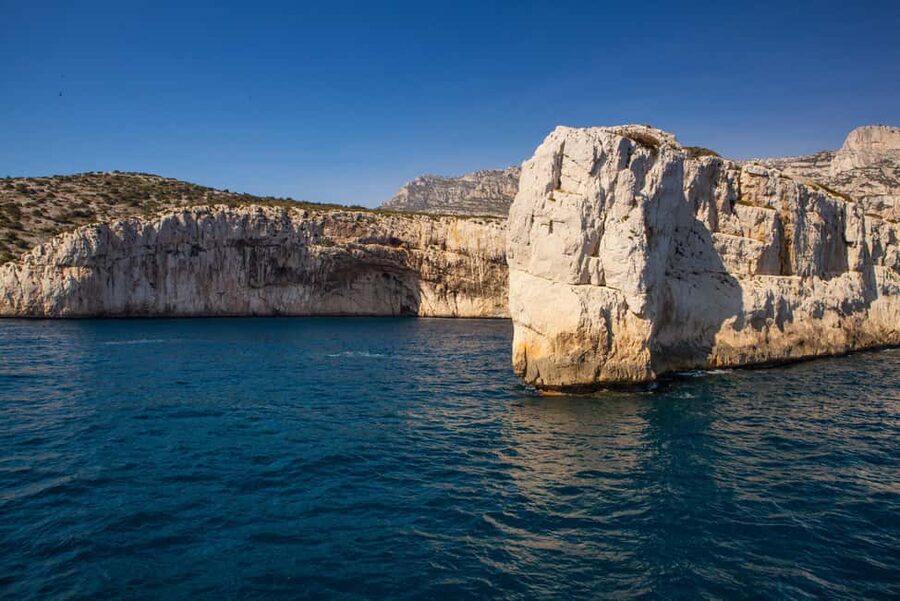 From Bandol: Visit the 13 calanques of Cassis & Marseille - Sormiou, the final major calanque