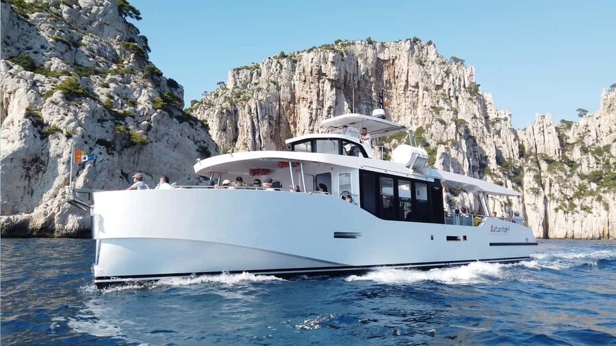 From Bandol: Visit the 13 calanques of Cassis & Marseille - From Bandol to La Ciotat’s eastern gateway