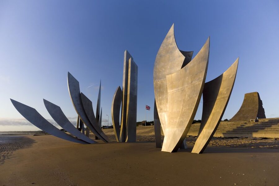From Bayeux: American D-Day Sites in Normandy Full-Day Tour - Pointe du Hoc, with an important 2026 change
