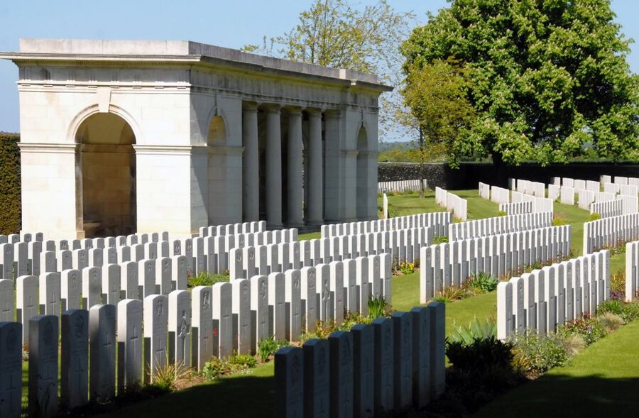 From Bayeux: American D-Day Sites in Normandy Half-Day Tour - Omaha Beach: putting the landing into place