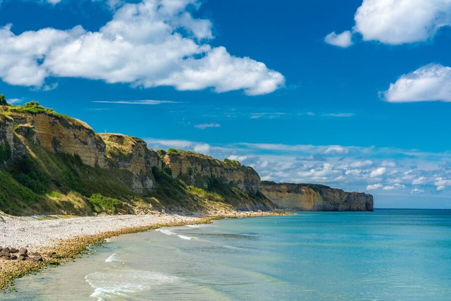 From Bayeux: D-Day American Beaches and US Airborne Day Tour - Omaha Beach: understanding the first waves