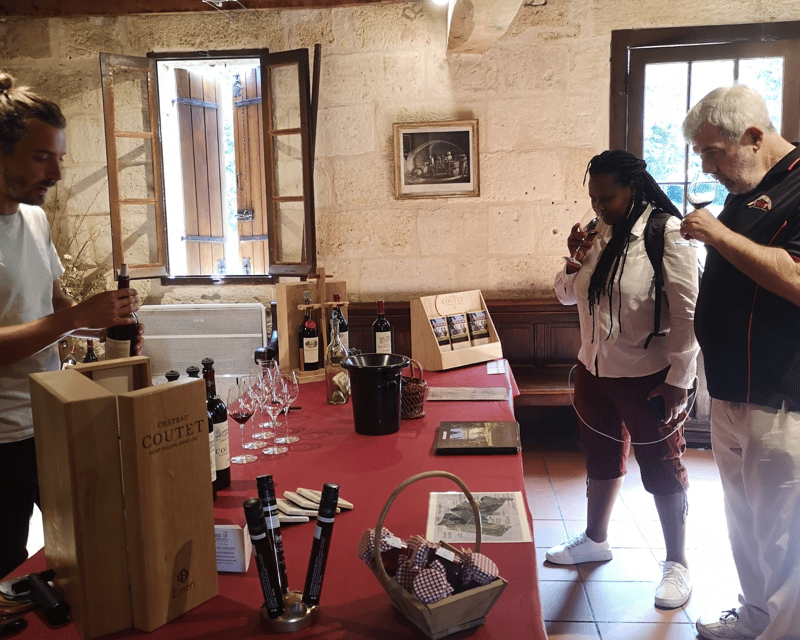 From Bordeaux: Saint-Émilion Half-Day Tour with Wine Tasting - The Saint-Émilion macaron stop