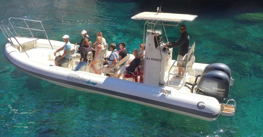 From Cargèse: Scandola Day Tour & Girolata Lunch Stop - Two useful hours in Girolata
