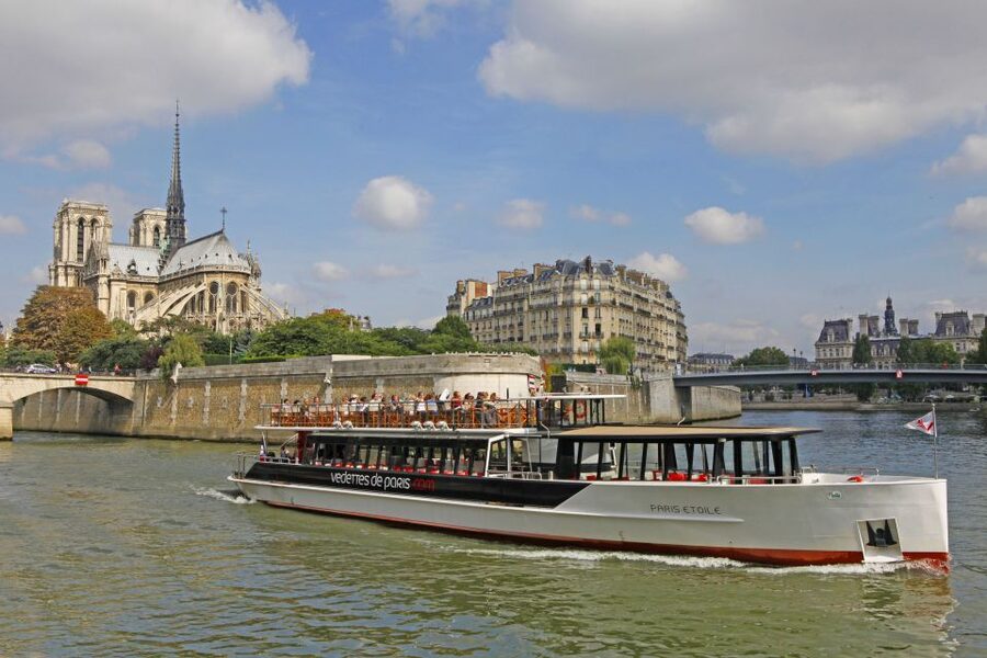 From Disneyland Paris: Paris Day Trip and Sightseeing Cruise - Should you book this Paris day trip?