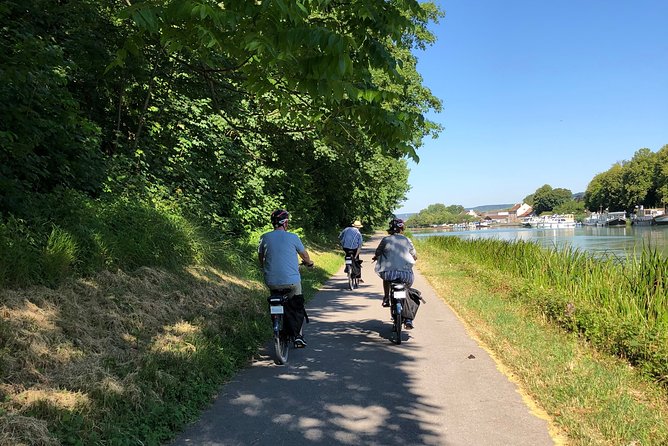 From Epernay Full day Electric bike Champagne and lunch - What the $233.66 price includes