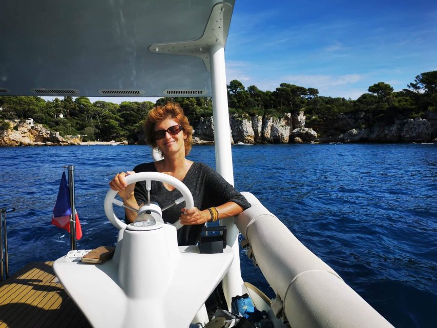 From Juan les Pins: Private French Riviera Solar Boat Cruise - Summer swimming and winter blankets