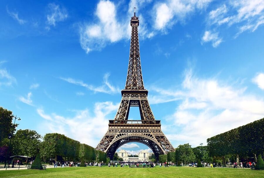 From London: Paris Day Trip with Lunch on Eiffel Tower - The return to London can be the stressful part