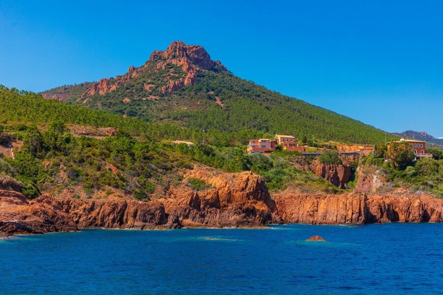 From Mandelieu: Corniche d'Or Sightseeing Cruise with Guide - A friendly boat ride with a useful family pace