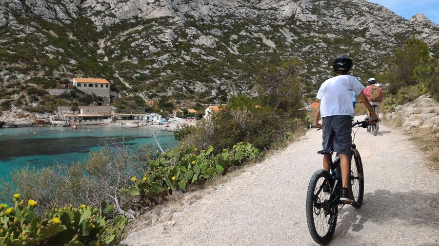 From Marseille: Calanques National Park E-Mountain Bike Tour - Château Pastré gives you an easy start