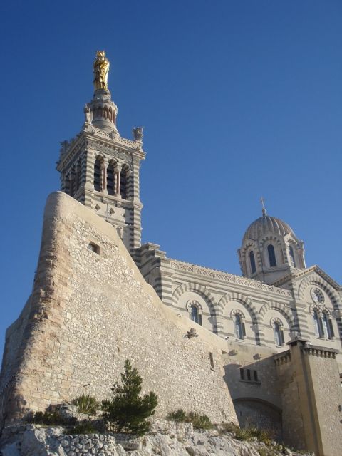 From Marseille Cruise Port : Marseille and Cassis Tour - Who will enjoy this shore excursion?