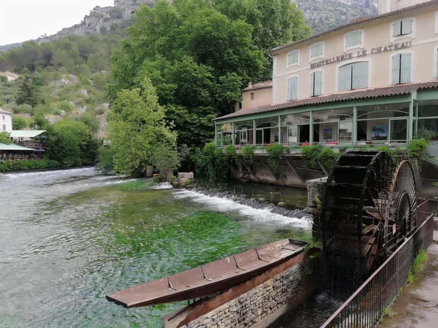 From Marseille: Luberon Market & Villages Full-Day Tour - Lourmarin offers the easiest village wandering