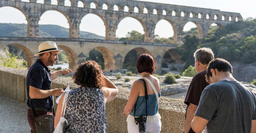 From Marseille: Provence Sightseeing Tour and Wine Tasting - Pont du Gard, a Roman aqueduct in a short visit