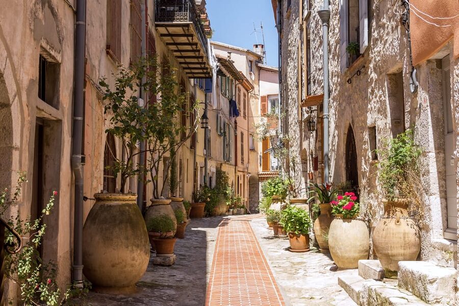 From Nice: Full-Day Best of the Riviera - Guides, vehicles, and the human side of the day