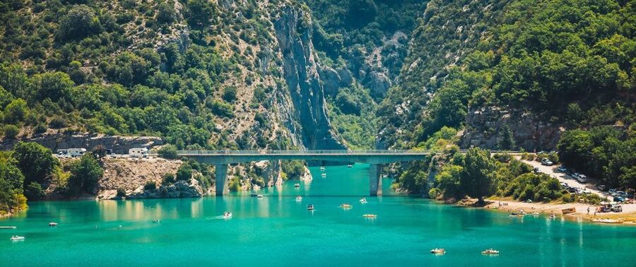 From Nice: Gorges du Verdon Guided Tour - Lake Sainte-Croix changes the mood