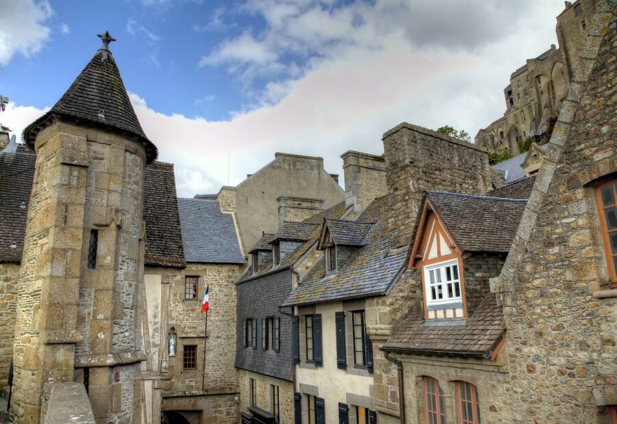 From Paris: 2-Day Normandy & Brittany Tour - Life on the coach and the pace of the trip