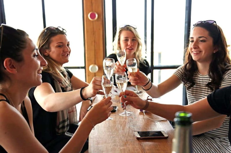 From Paris: Champagne Day Trip with 7 Tastings and Lunch - Meeting the coach at Place des Antilles
