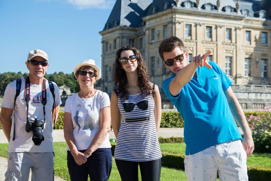 From Paris: Chateau de Fontainebleau & Vaux-Le-Vicomte Tour - Vaux-le-Vicomte: the elegant opening act