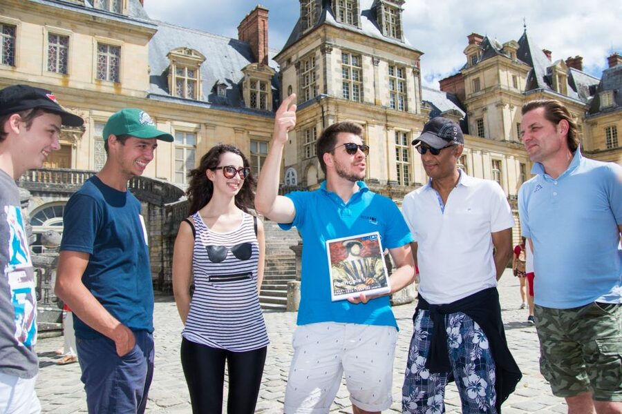 From Paris: Chateau de Fontainebleau & Vaux-Le-Vicomte Tour - The guide makes or breaks the day