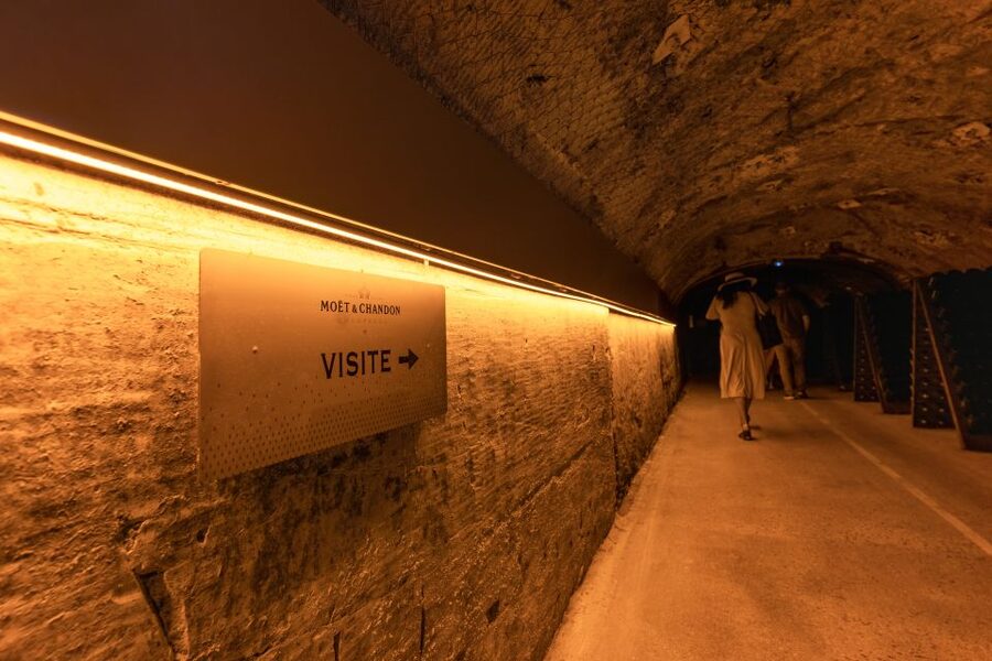 From Paris: Day Trip to Champagne with 8 Tastings & Lunch - Why this Champagne trip works better than a quick tasting