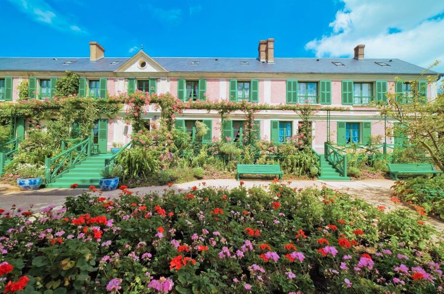 From Paris: Day Trip to Giverny & Versailles with Lunch - Should you book the Giverny and Versailles day trip?