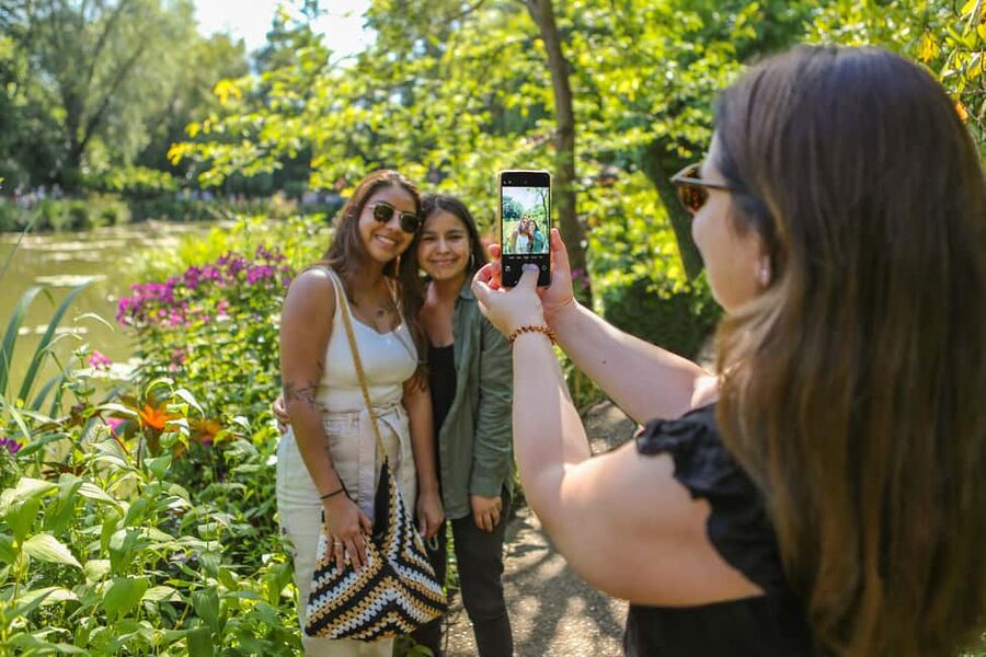 From Paris: Day Trip to Giverny & Versailles with Lunch - Monet’s house and garden at Giverny