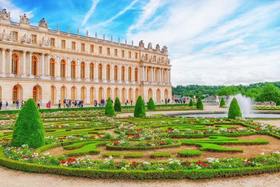 From Paris: Giverny and Versailles Palace Guided Day Trip - Why pair Monet with the kings of France?