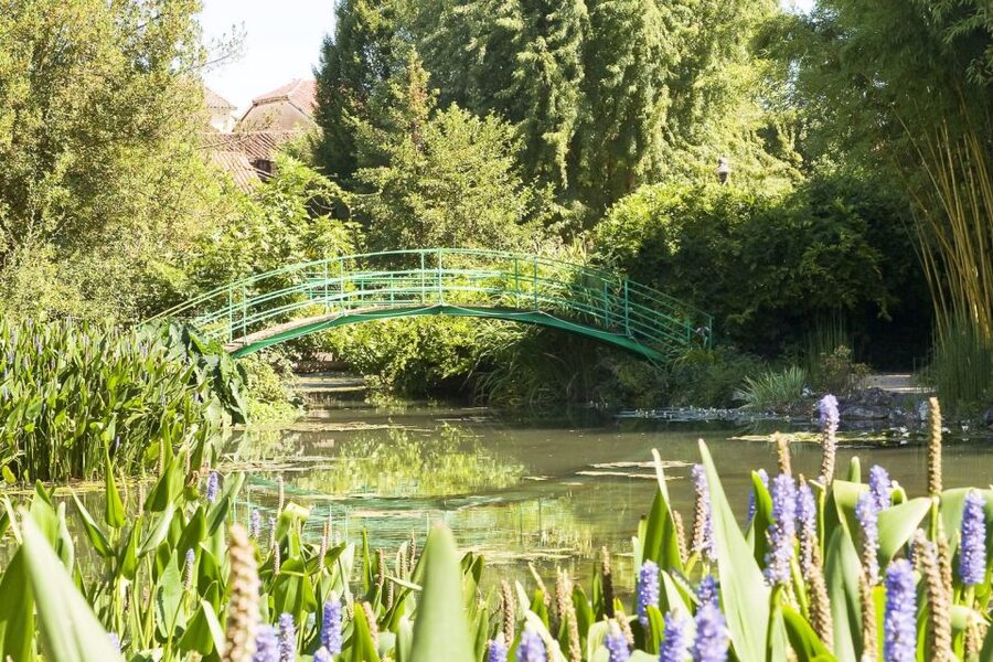 From Paris: Guided Day Trip to Monet's Garden in Giverny - Who should book this Giverny trip?