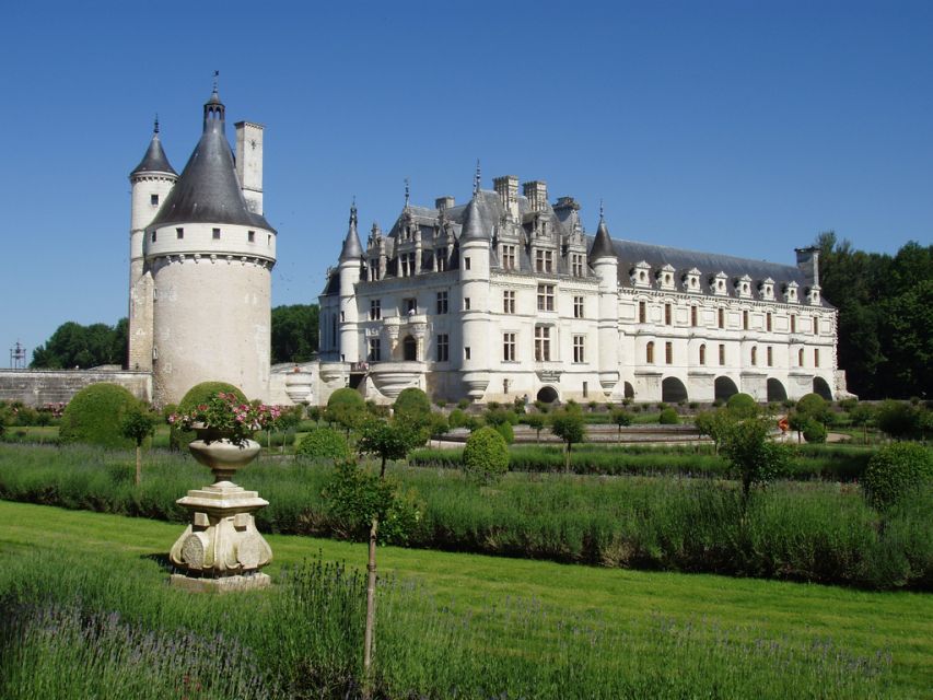 From Paris: Loire Valley Castles Full-Day Tour with Lunch - Chenonceau over the Cher River