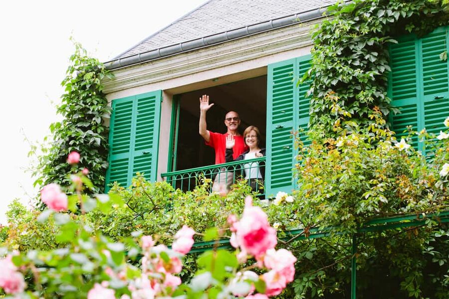 From Paris: Monet Garden & Giverny Bike Tour and Picnic Stop - Why the bicycle approach works so well
