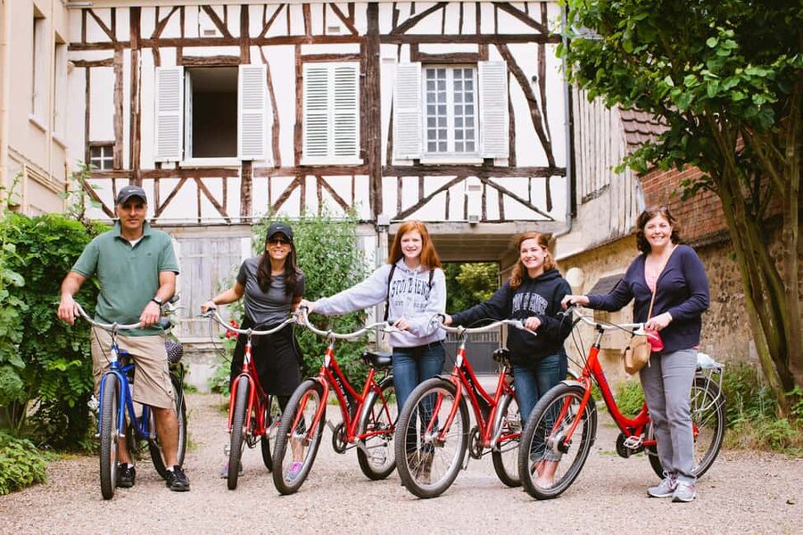 From Paris: Monet Garden & Giverny Bike Tour and Picnic Stop - The coach ride from Paris to Normandy
