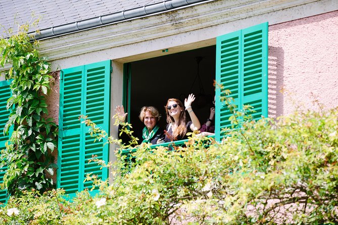 From Paris: Monet Gardens & Giverny Bike Tour with Picnic Stop - Giverny’s church, cemetery, and Hotel Baudy