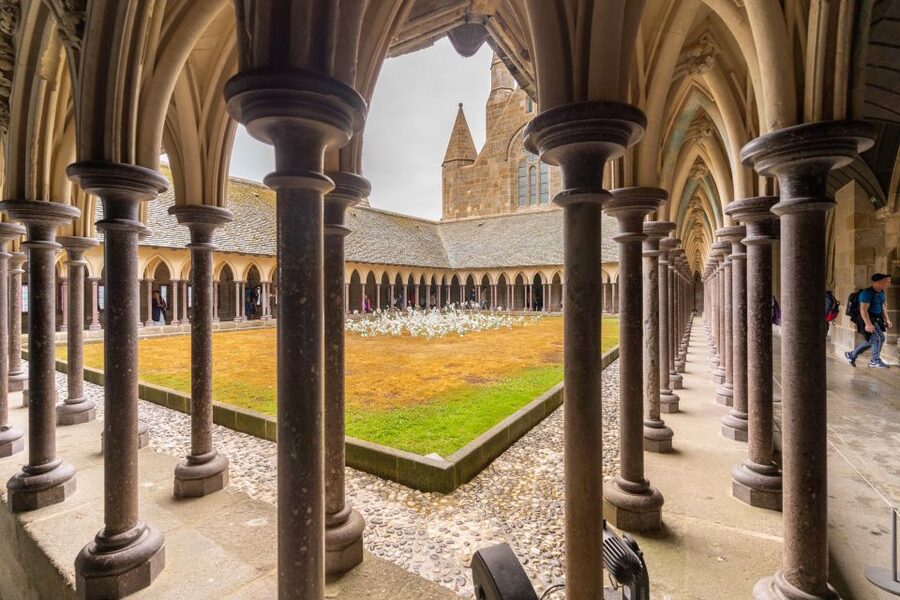 From Paris: Mont Saint Michel Day Trip with a Guide - First Sight of the Island