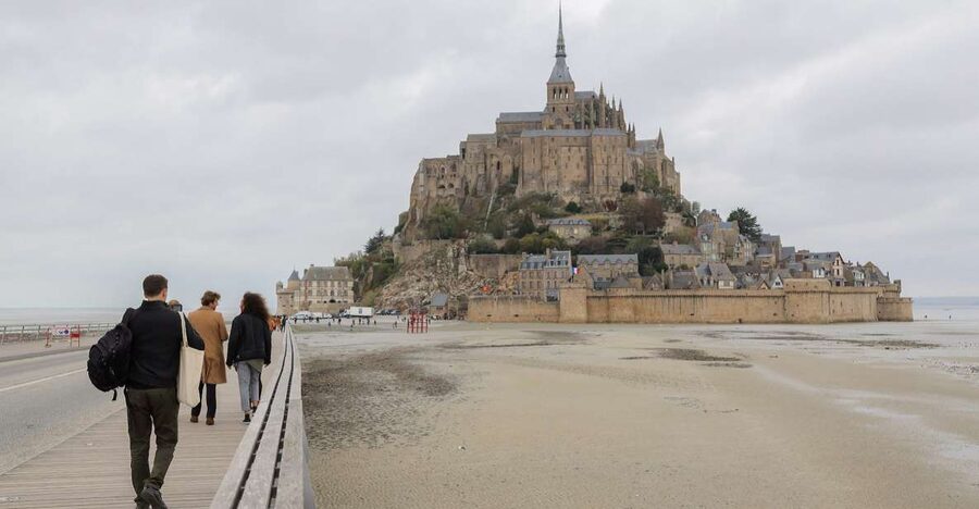 From Paris: Mont Saint-Michel Tour with Hotel Pickup Service - Should you book this Mont Saint-Michel day trip?