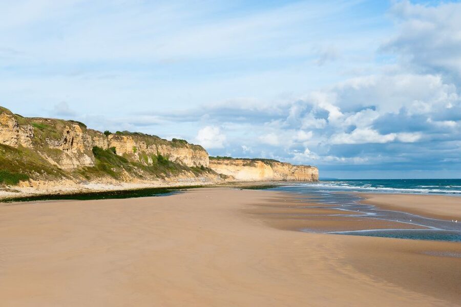 From Paris: Normandy Landing Beaches D-Day Tour by Minibus - Lunch and the rhythm of the day