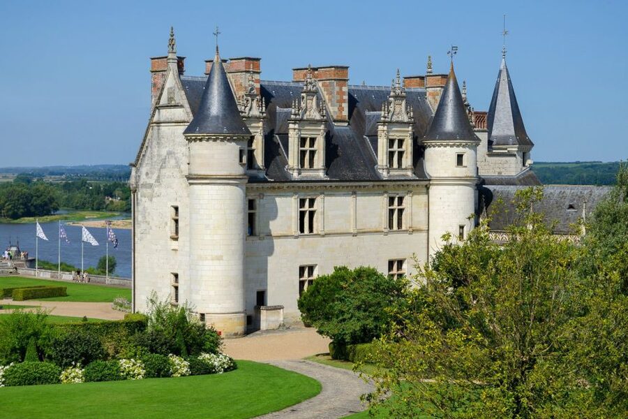From Paris: Small-Group Loire Valley Castles Full-Day Tour - Who should book this Loire Valley day trip?