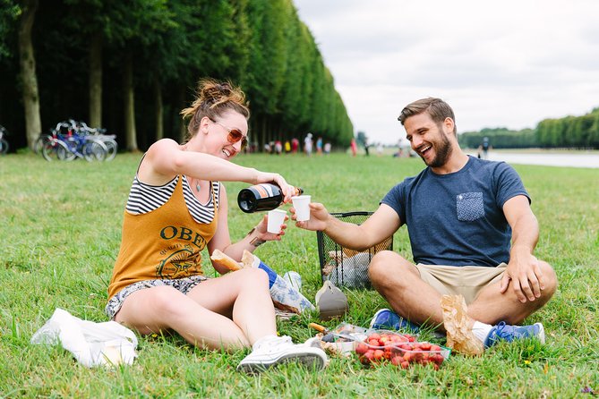 From Paris: Versailles Bike Tour w/ Palace, Gardens, & Picnic - Riding to the Grand Canal for lunch