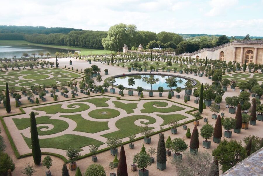 From Paris: Versailles Full-Day Trip by Train - Meeting in Paris and Riding the RER