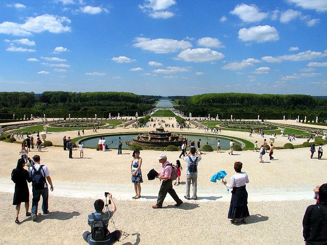 From Paris: Versailles Guided Tour by Deluxe Minibus - Key points at a glance