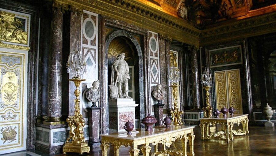 From Paris: Versailles Guided Tour with Skip-the-Line Entry - The gardens: where the longer option earns its price