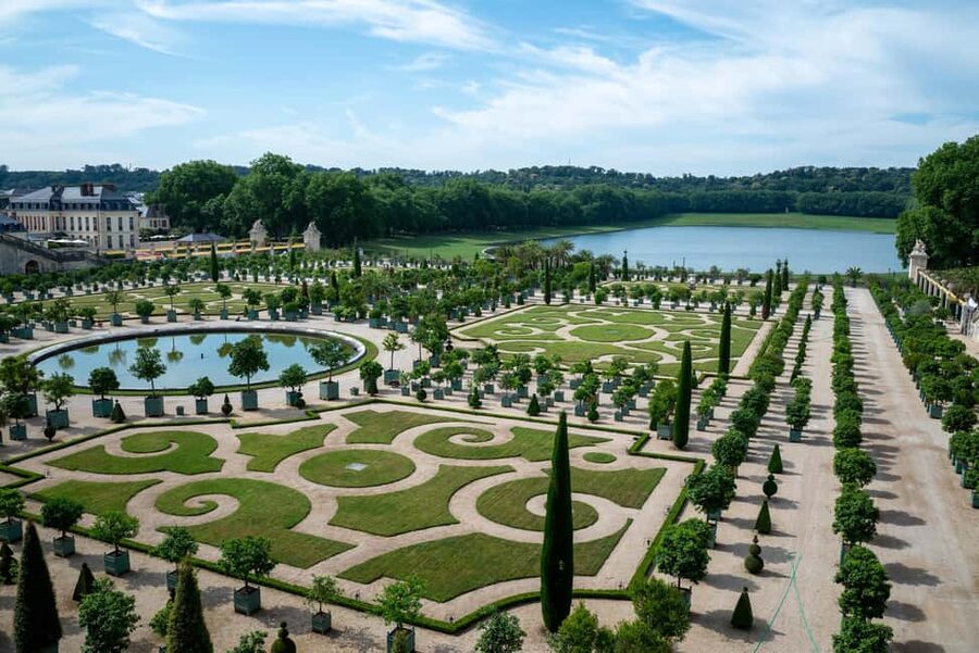 From Paris: Versailles Palace And Garden Tour with Transfers - Entering the Palace of Versailles