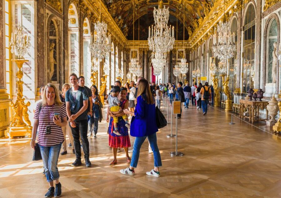 From Paris: Versailles Palace and Gardens Guided Day Trip - Choosing Between Trianon and the Main Gardens