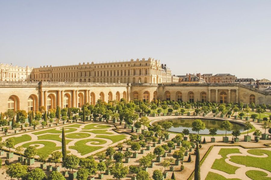 From Paris: Versailles Palace Self Guided & Gardens tickets - Four hours means a brisk visit