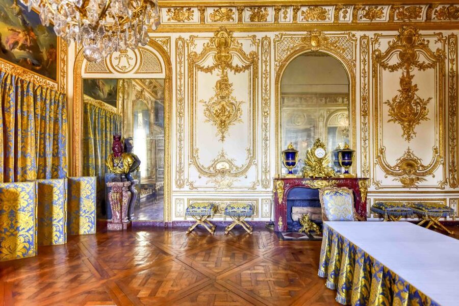 From Paris: Versailles Palace Self Guided & Gardens tickets - What the $112 price gets you