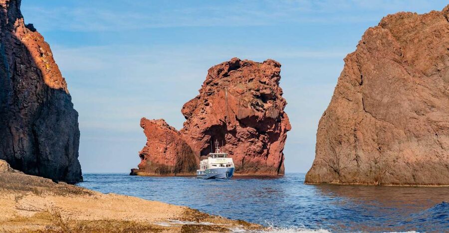 From Porto: Scandola & Girolata Tour by Boat - Girolata: half an hour in a village without roads