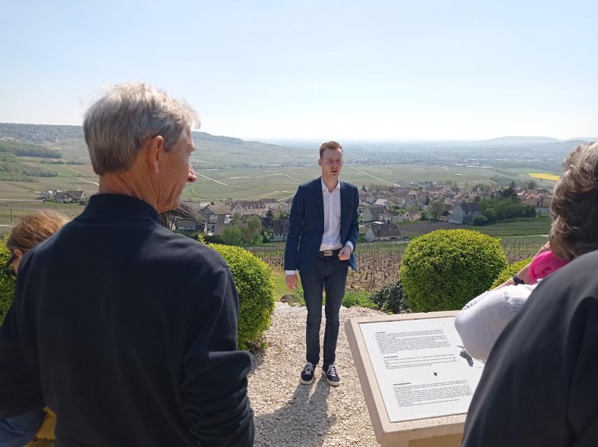 From Reims: Day Trip to Veuve Clicquot Family Grower & Lunch - Lunch in the Marne countryside