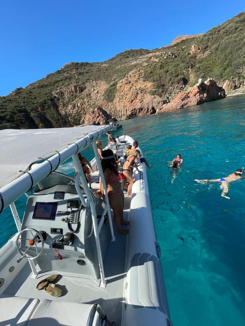 From Sagone/Cargèse: Scandola and Calanques de Piana Cruise - What the 12-person boat means for you