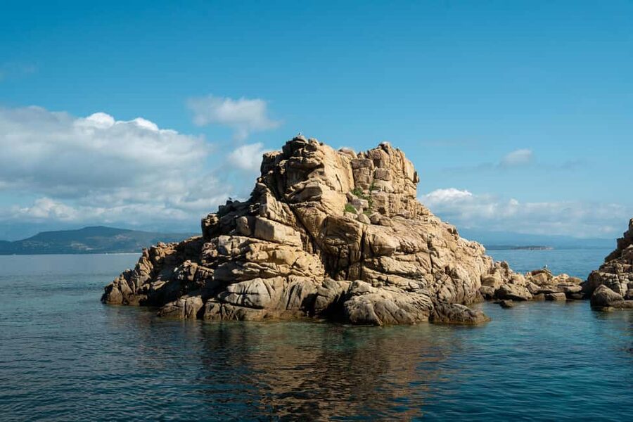 From Santa Giulia SUNSET Cruise & Apéritif - FAQ